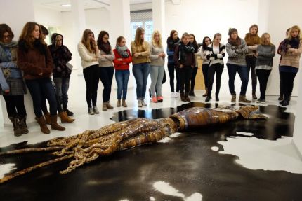 Von Kunsthändlern, Riesenkraken und geteerten Gänsen – Neujahrsexkursion des Beruflichen Gymnasiums