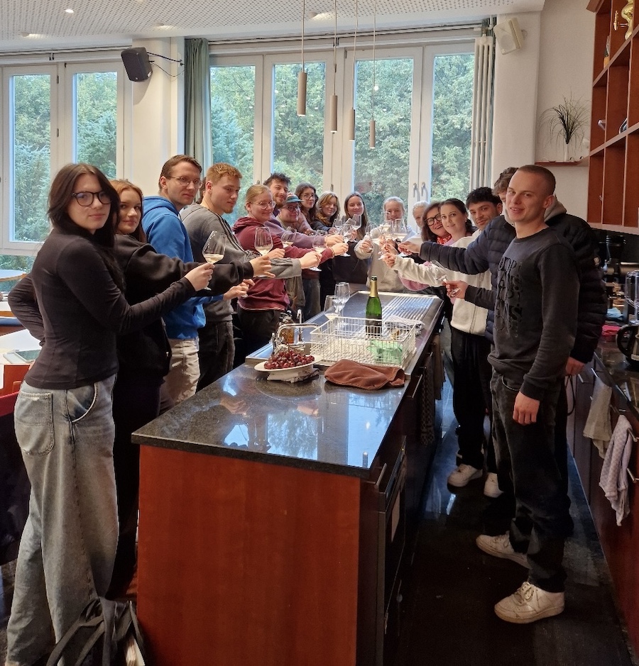 AKBK-GastronomInnen zu „Anerkannten WeinberaterInnen“ qualifiziert