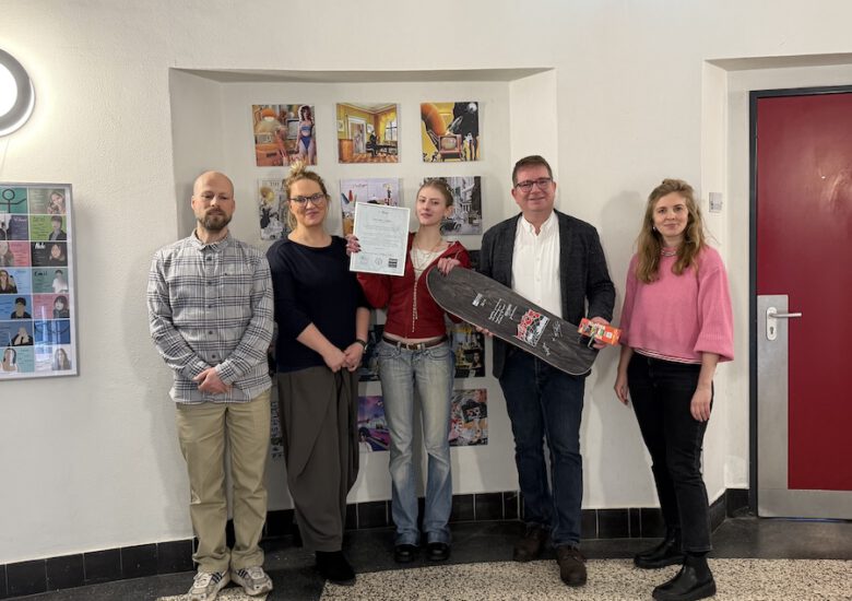 Adolph-Kolping-Gestalterin gewinnt beim bundesweiten Brillenwettbewerb