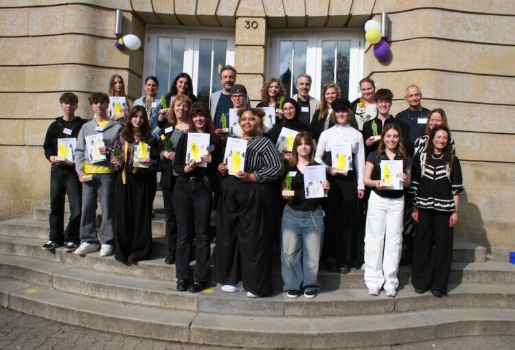 „Träum weiter, aber laut“ – Facharbeitenausstellung der AKBK-Gestalter*innen 2026