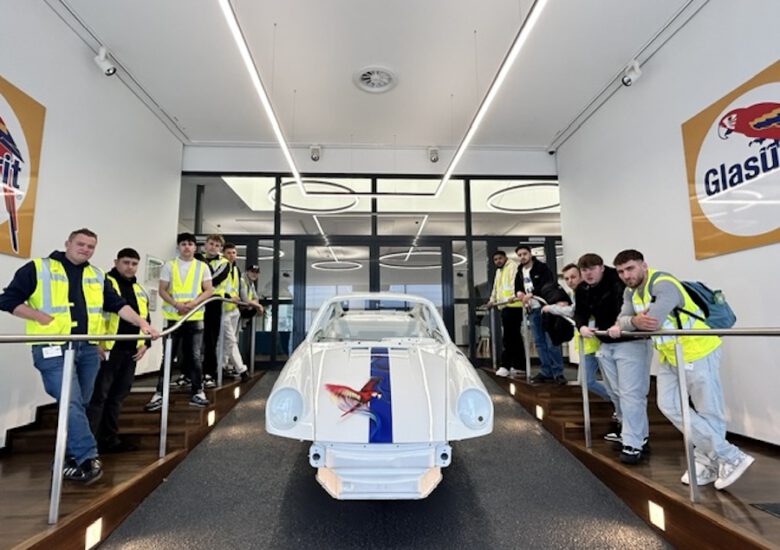 Lackprojekt der AKBK-Verfahrensmechanikerinnen und Verfahrensmechaniker für Beschichtungstechnik bei der BASF Coatings GmbH